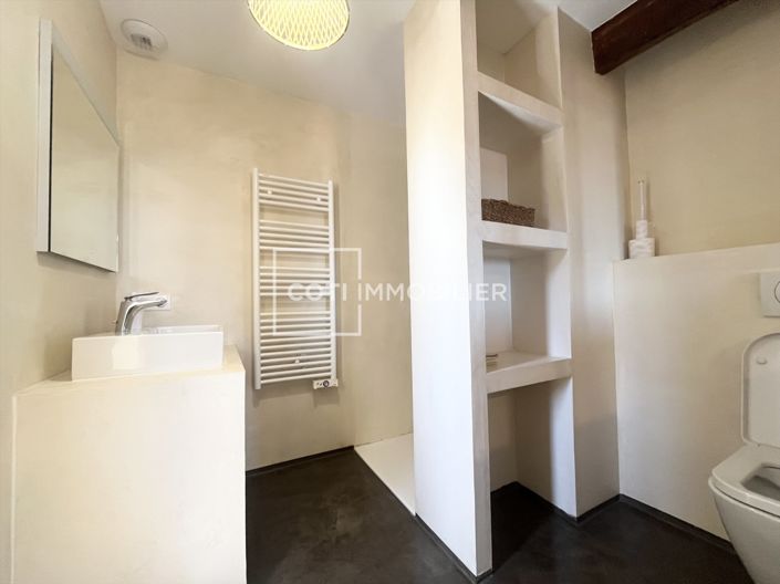 Image No.10-3 Bed House for sale