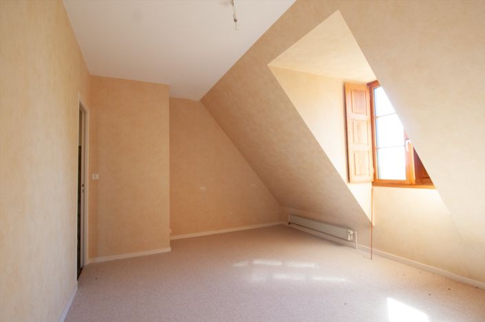 Image No.15-5 Bed House for sale