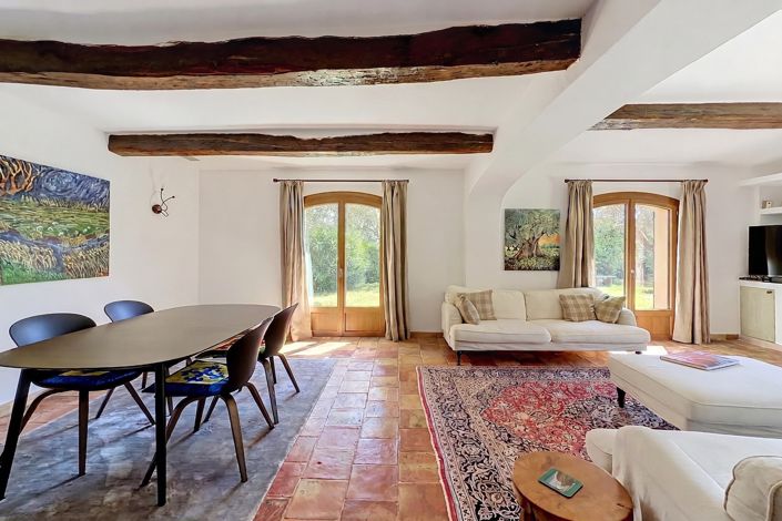 Image No.3-4 Bed House for sale