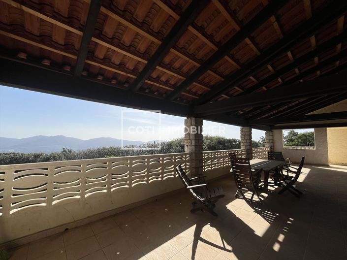 Image No.2-7 Bed House for sale