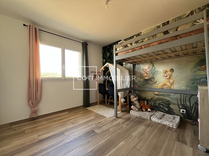 Image No.12-3 Bed House for sale