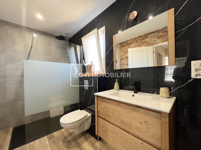 Image No.13-3 Bed House for sale