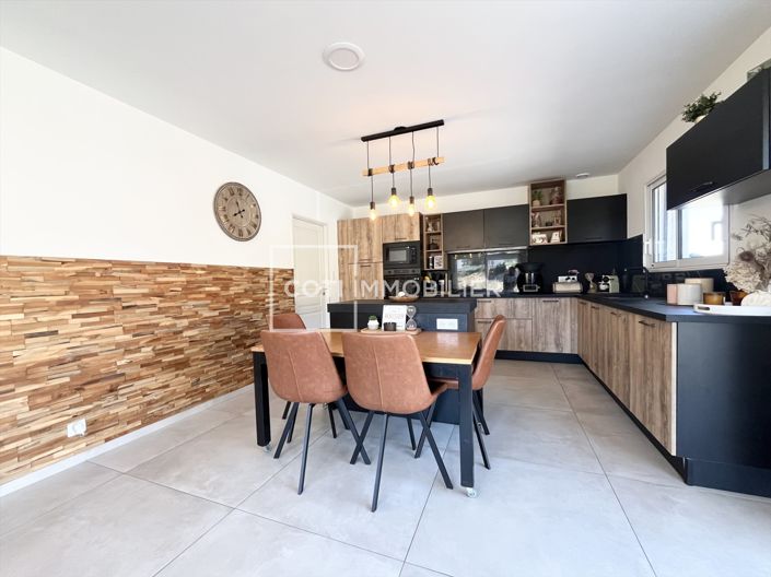 Image No.6-3 Bed House for sale