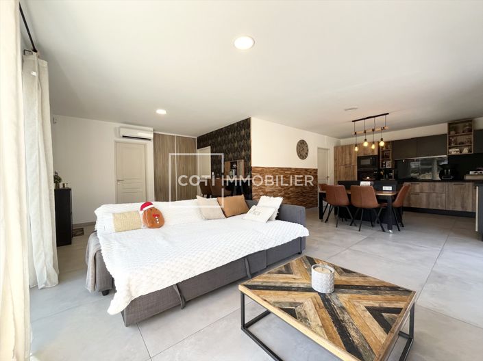 Image No.8-3 Bed House for sale