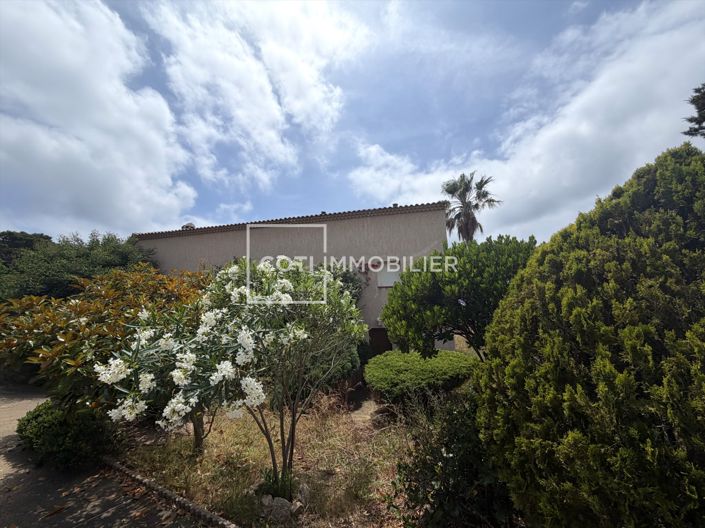 Image No.4-2 Bed House for sale