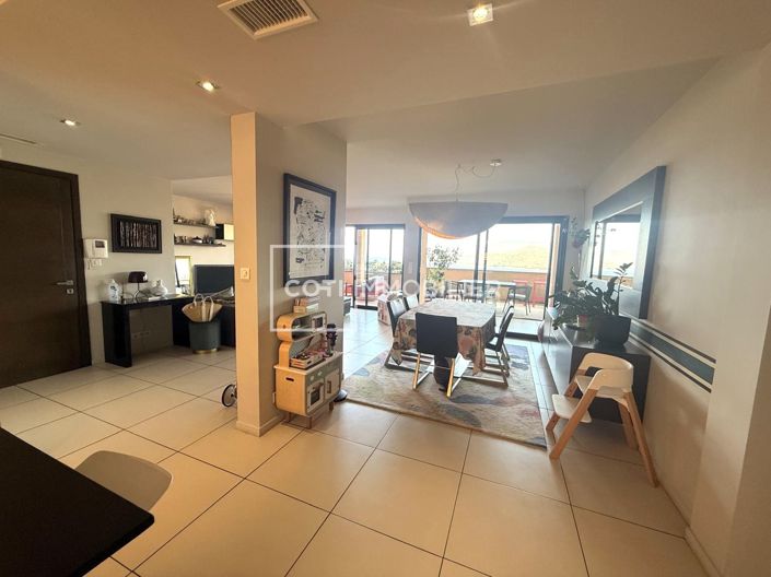 Image No.7-3 Bed Apartment for sale