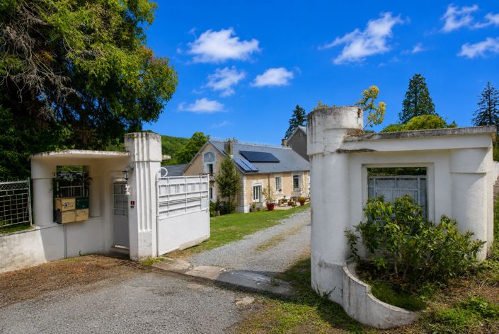 Image No.5-5 Bed House for sale