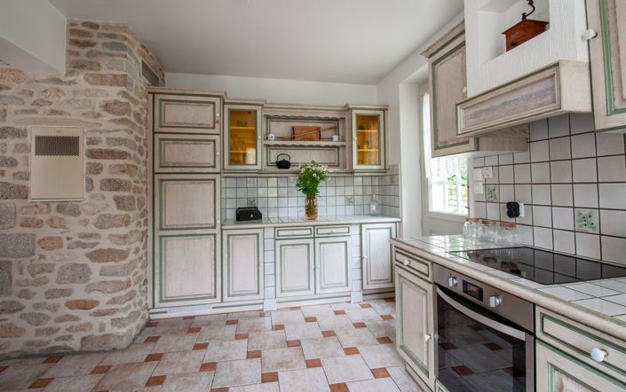 Image No.10-3 Bed House for sale