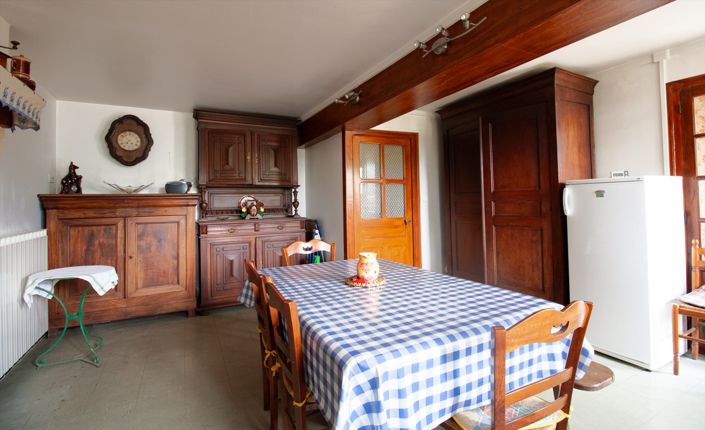 Image No.11-2 Bed House for sale