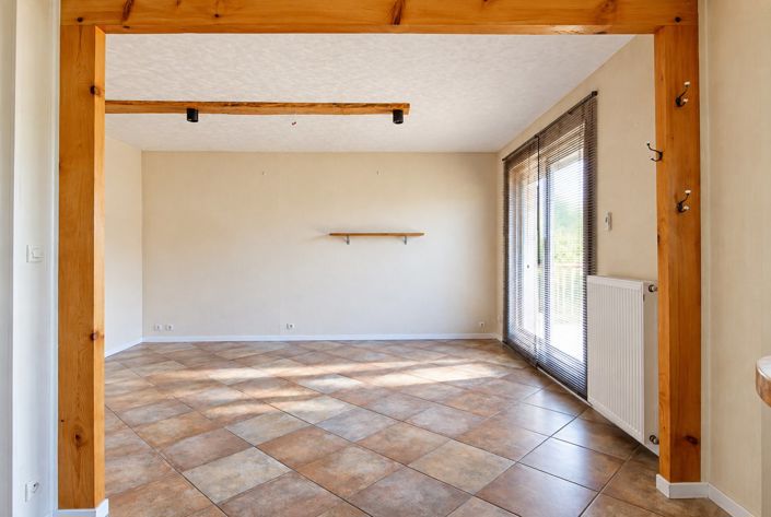 Image No.11-2 Bed House for sale