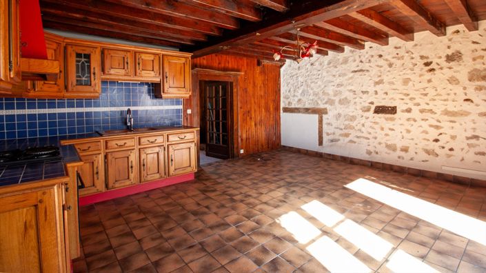 Image No.10-2 Bed House for sale