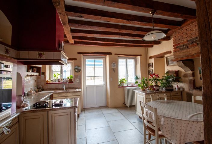 Image No.10-4 Bed House for sale