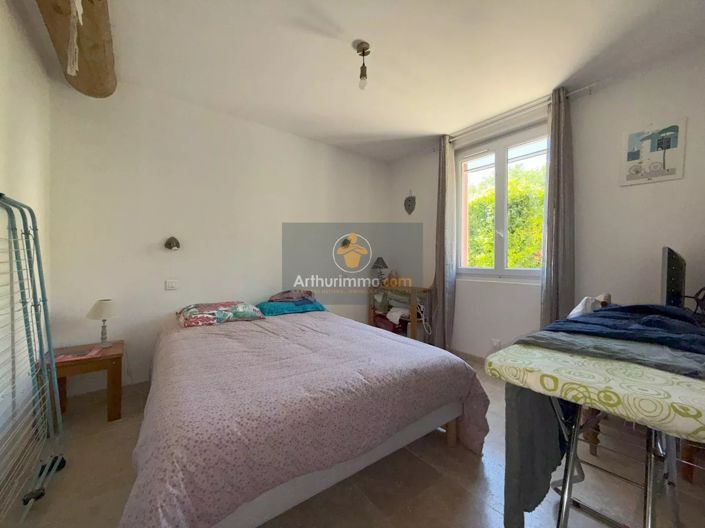 Image No.10-3 Bed House for sale