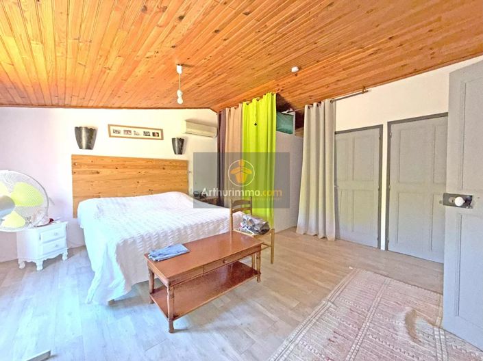 Image No.12-3 Bed House for sale