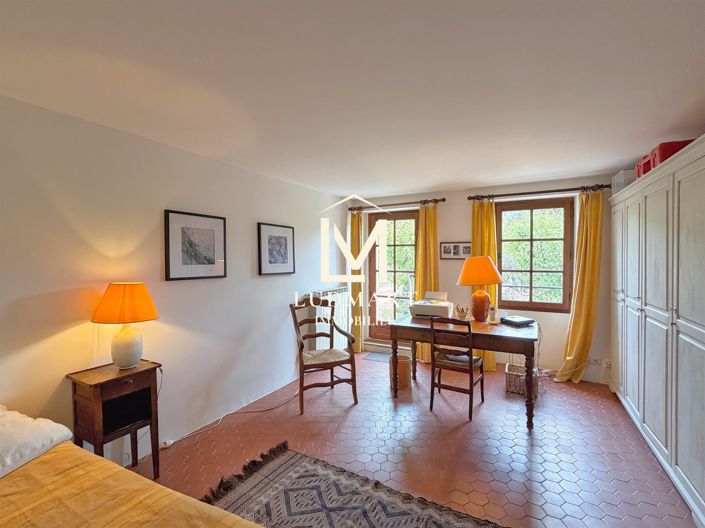 Image No.27-7 Bed House for sale