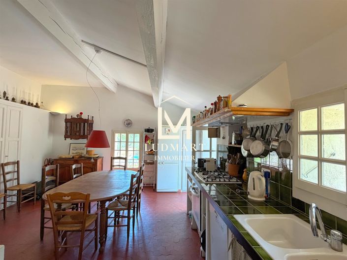 Image No.30-7 Bed House for sale
