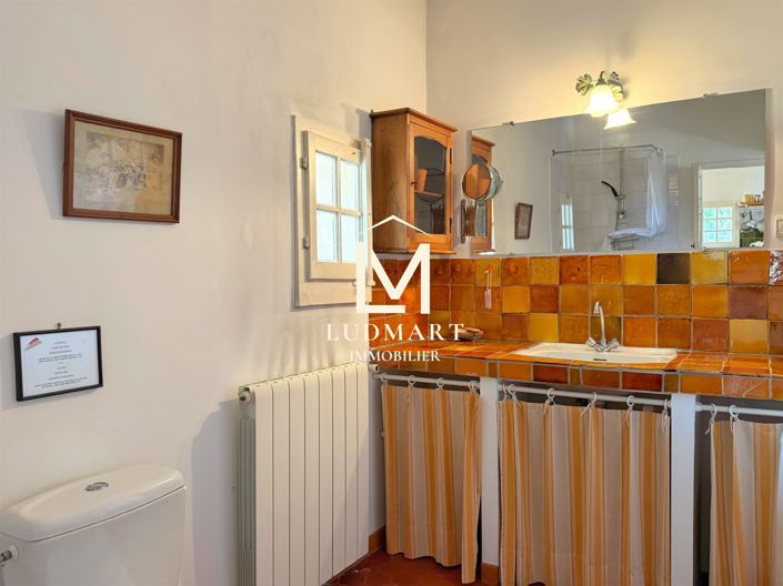 Image No.33-7 Bed House for sale
