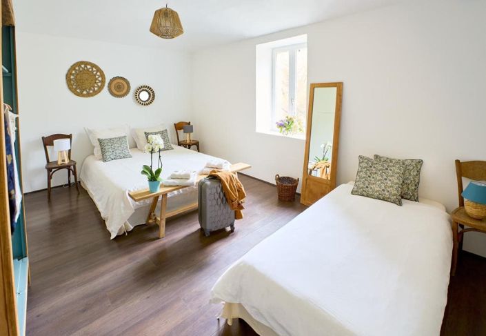 Image No.27-6 Bed House for sale