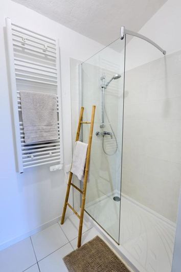 Image No.29-6 Bed House for sale