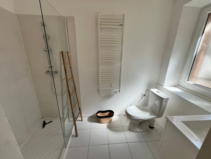 Image No.31-6 Bed House for sale