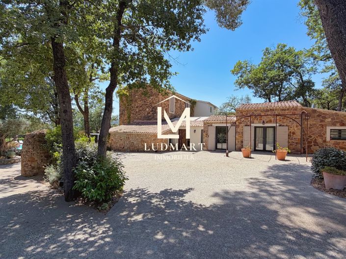 Image No.10-6 Bed House for sale