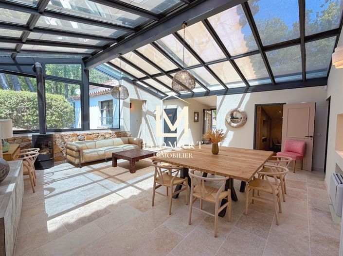 Image No.19-6 Bed House for sale