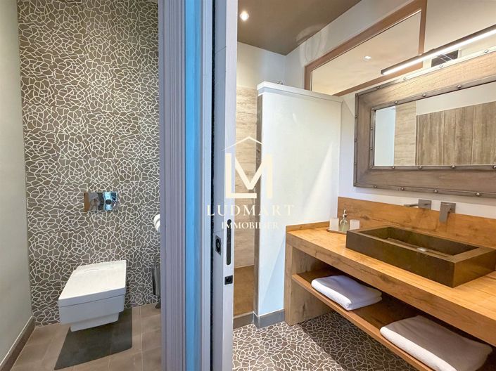 Image No.29-6 Bed House for sale