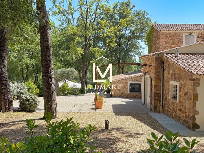 Image No.6-6 Bed House for sale