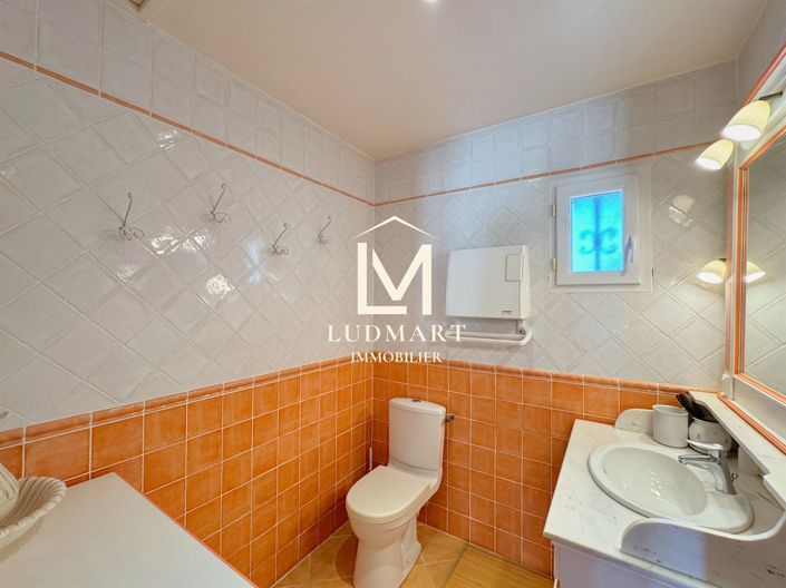 Image No.22-4 Bed House for sale