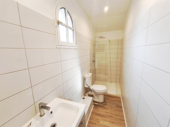 Image No.16-4 Bed House for sale