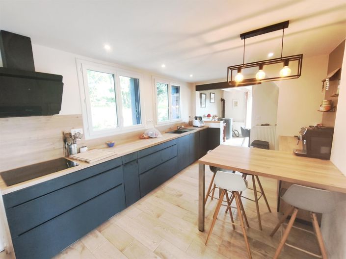 Image No.9-4 Bed House for sale