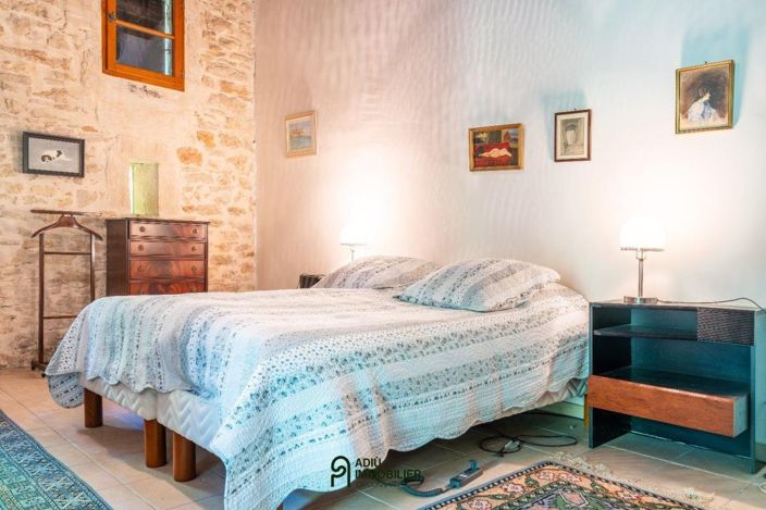 Image No.15-8 Bed House for sale