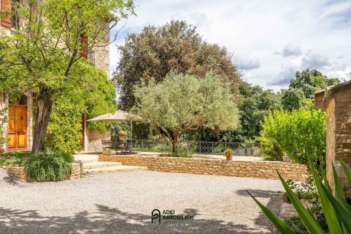 Image No.24-8 Bed House for sale