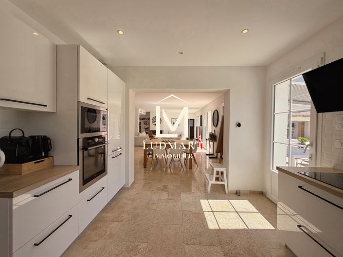 Image No.14-5 Bed House for sale