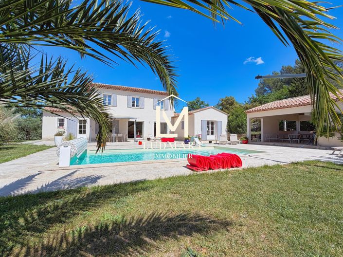 Image No.2-5 Bed House for sale
