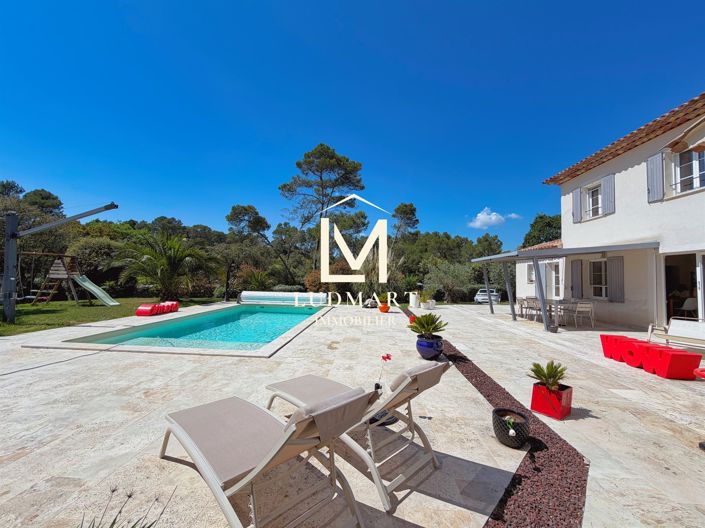 Image No.5-5 Bed House for sale