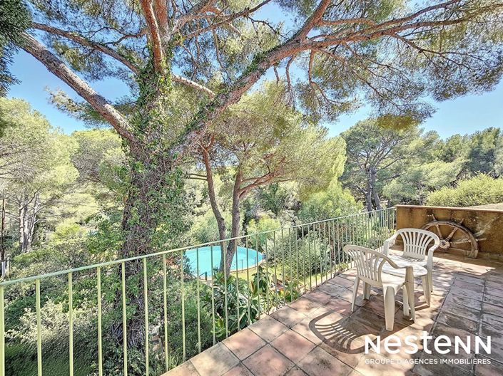 Image No.11-10 Bed House for sale