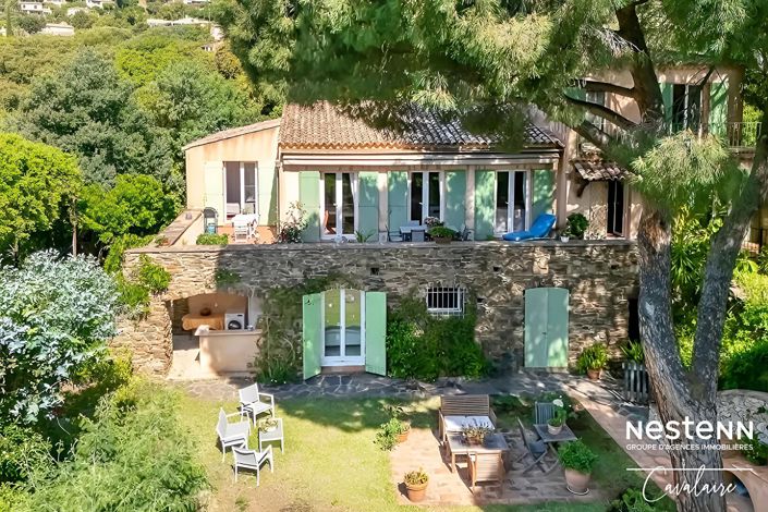 Image No.4-10 Bed House for sale