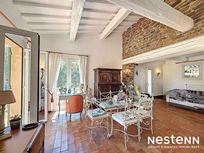 Image No.7-10 Bed House for sale