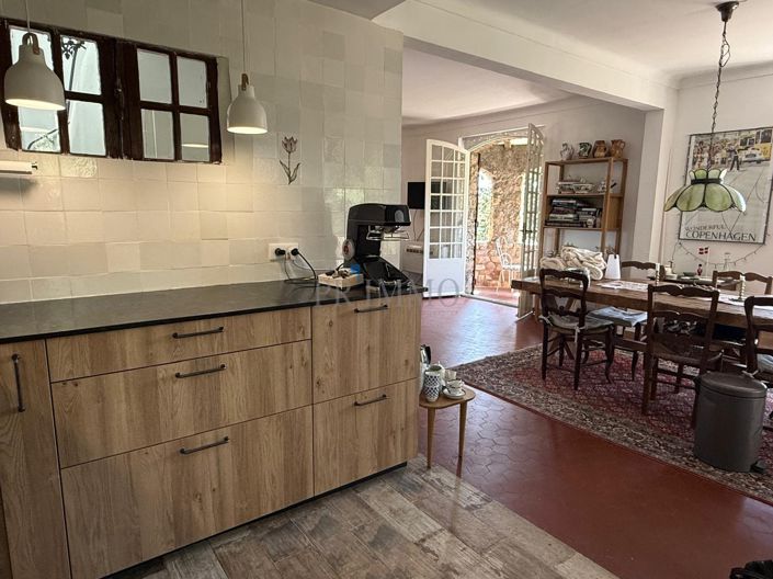 Image No.12-4 Bed House for sale
