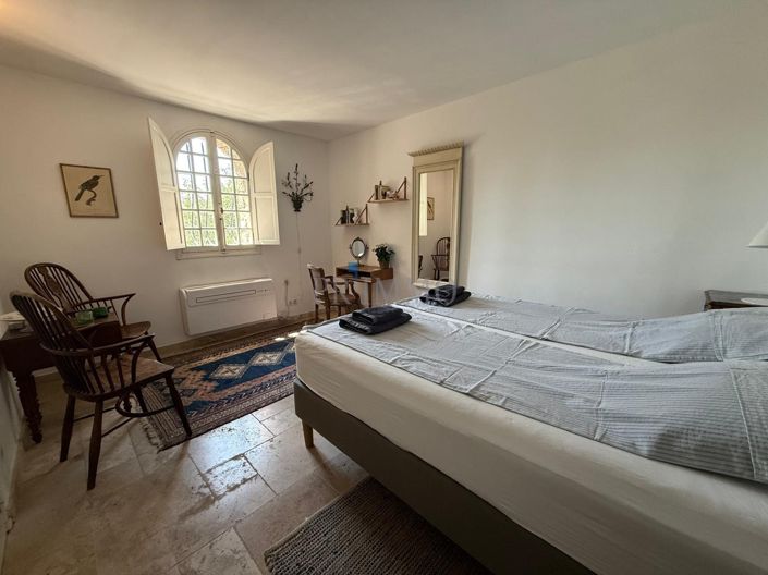 Image No.18-4 Bed House for sale