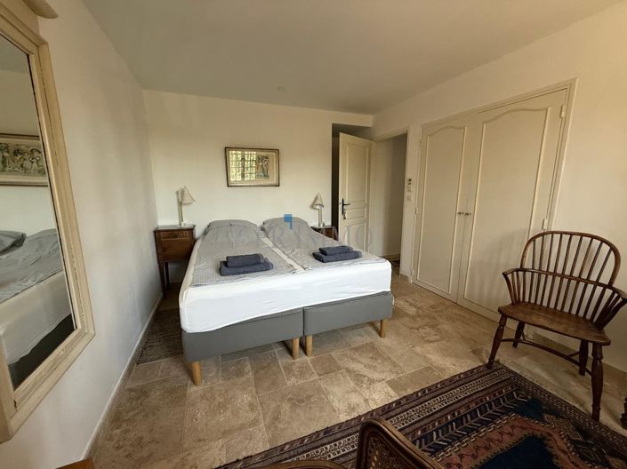 Image No.19-4 Bed House for sale