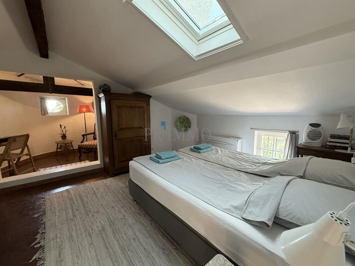 Image No.24-4 Bed House for sale