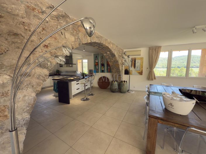 Image No.15-5 Bed House for sale