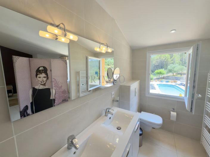 Image No.24-5 Bed House for sale