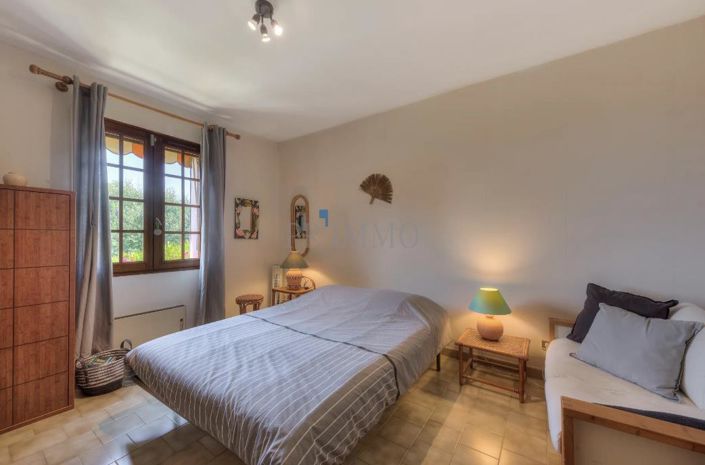 Image No.13-3 Bed House for sale