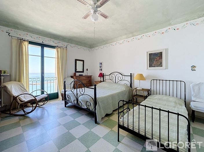 Image No.10-1 Bed Apartment for sale