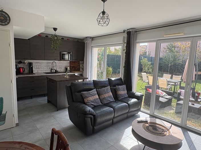 Image No.6-3 Bed House for sale