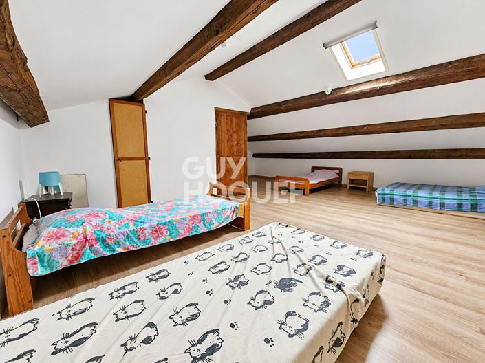 Image No.10-5 Bed House for sale