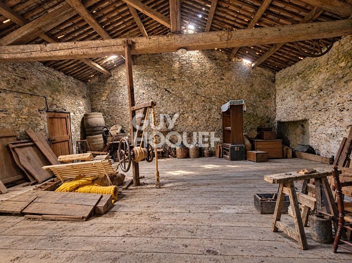 Image No.11-5 Bed House for sale